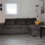 - Monteurwohnung Familie Houri Appartement Neupotz