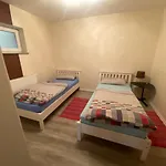 - Monteurwohnung Familie Houri 아파트 *