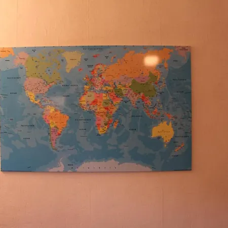 - Monteurwohnung Familie Houri アパート *