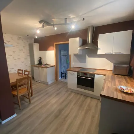 Apartment Houri