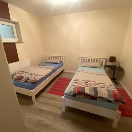 - Monteurwohnung Familie Houri Appartement *