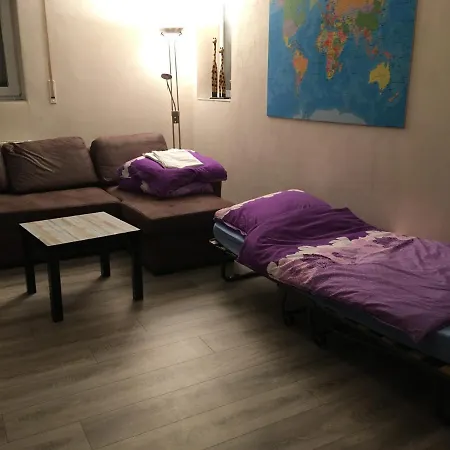 - Monteurwohnung Familie Houri Neupotz