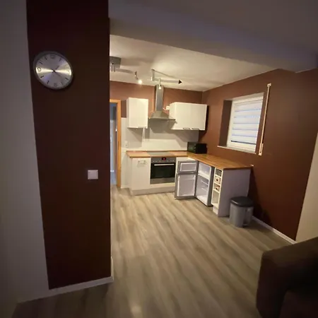 - Monteurwohnung Familie Houri * Neupotz