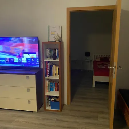 - Monteurwohnung Familie Houri *