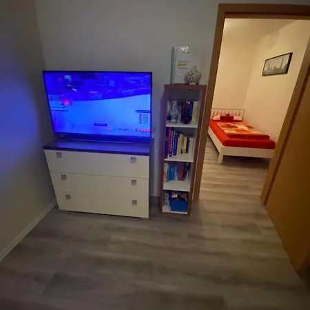 - Monteurwohnung Familie Houri Neupotz