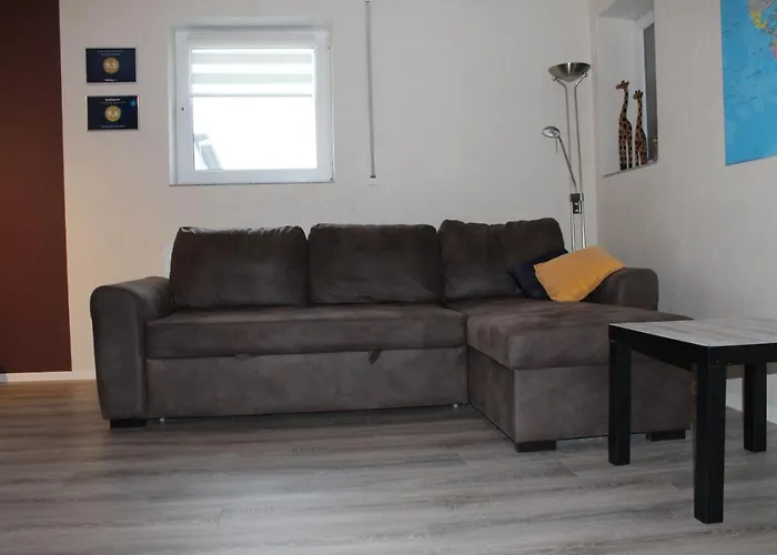 - Monteurwohnung Familie Houri Apartamento Neupotz