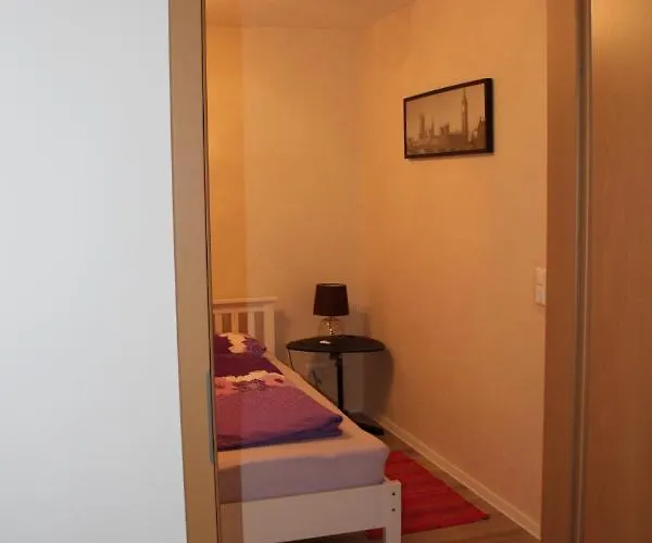 - Monteurwohnung Familie Houri Apartamento Neupotz