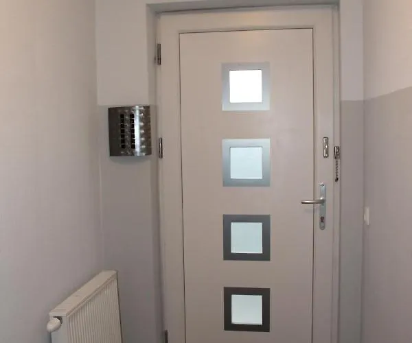 - Monteurwohnung Familie Houri Apartamento Neupotz