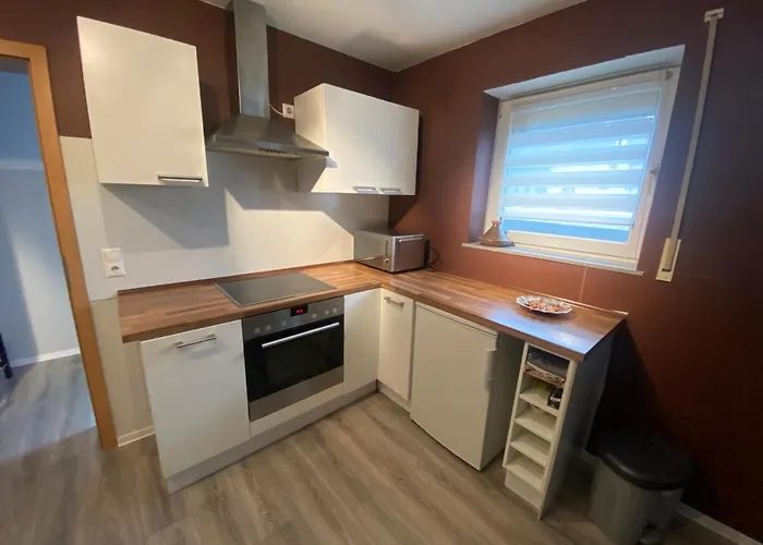 - Monteurwohnung Familie Houri Apartamento Neupotz