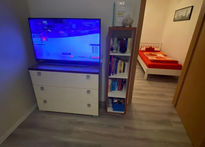 - Monteurwohnung Familie Houri Neupotz